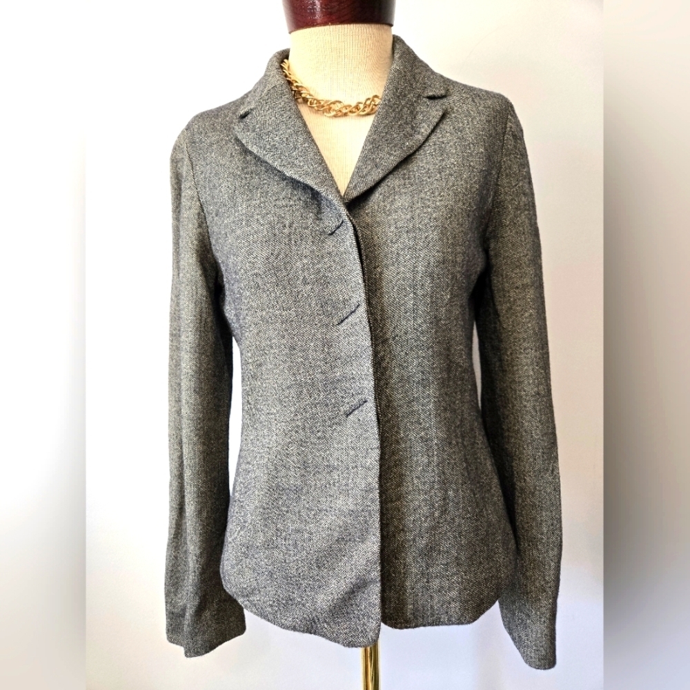 EMANUEL UNGARO Wool Knit Grey Blazer. Size 6